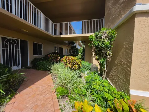 5951 Regal Glen Drive Boynton Beach FL 33437