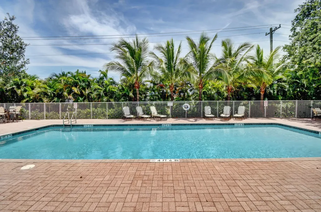 1470 Vía De Pepi Boynton Beach FL 33426