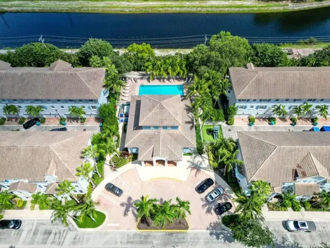 1470 Vía De Pepi Boynton Beach FL 33426