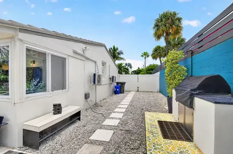 367 Putnam Ranch Road West Palm Beach FL 33405