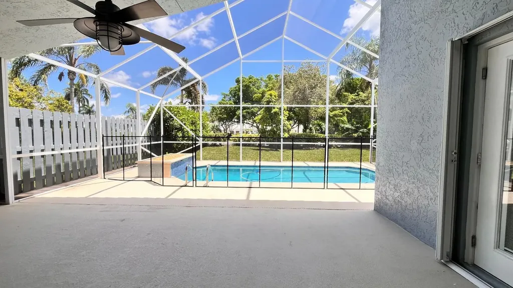 1627 Oak Berry Circle Wellington FL 33414