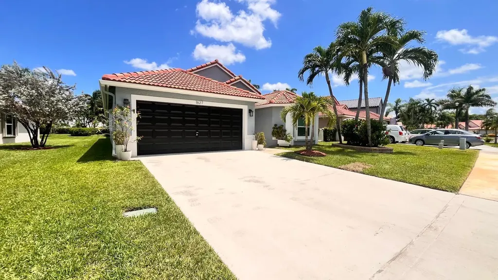 1627 Oak Berry Circle Wellington FL 33414