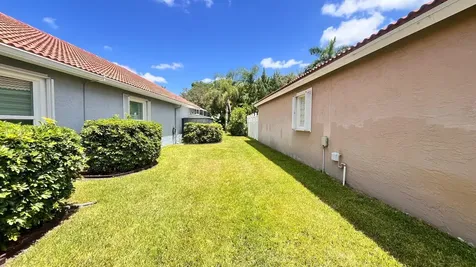 1627 Oak Berry Circle Wellington FL 33414