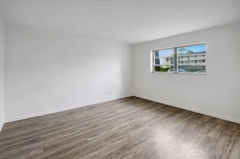 19001 NE 14th Avenue Miami FL 33179