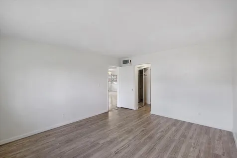 19001 NE 14th Avenue Miami FL 33179