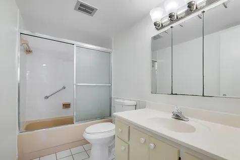 19001 NE 14th Avenue Miami FL 33179
