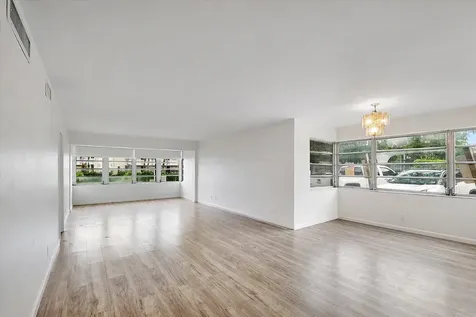 19001 NE 14th Avenue Miami FL 33179