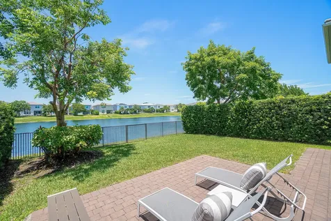 1091 Verde Court Deerfield Beach FL 33064