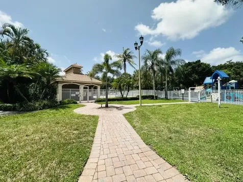 5201 Sancerre Circle Lake Worth FL 33463