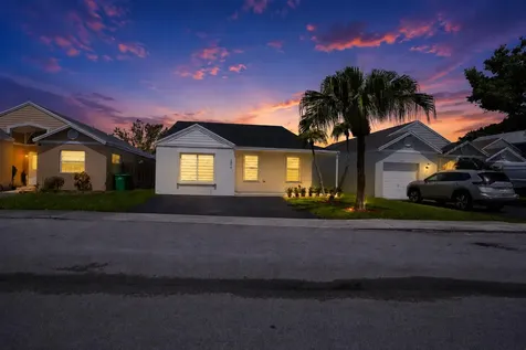 249 SW 159th Avenue Sunrise FL 33326