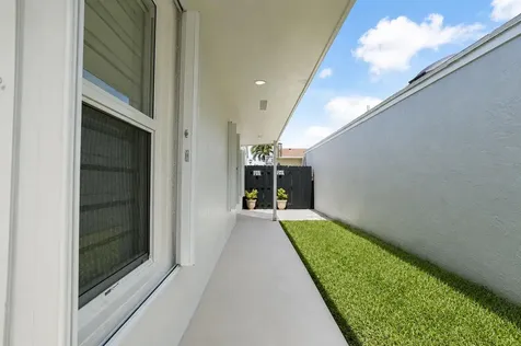 249 SW 159th Avenue Sunrise FL 33326