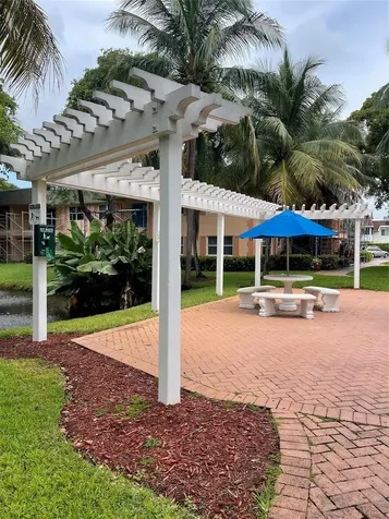 770 SE 2nd Avenue Deerfield Beach FL 33441