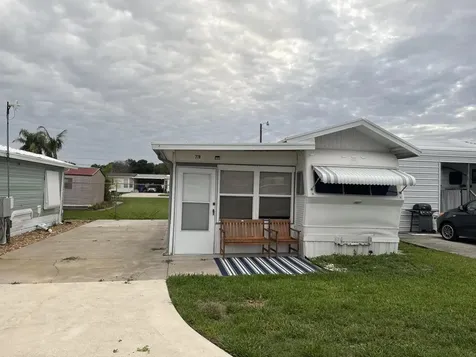 1339 Old Lakeport Road NW Moore Haven FL 33471