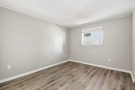 541 NW 82nd Miami FL 33126