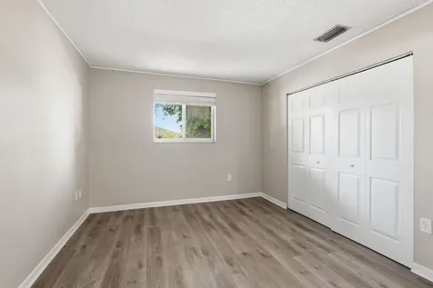 541 NW 82nd Miami FL 33126