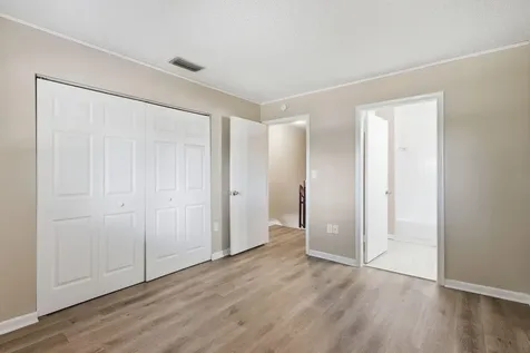 541 NW 82nd Miami FL 33126