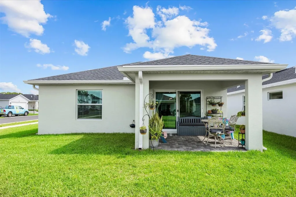 11202 NW Fernbrook Drive Port St Lucie FL 34987