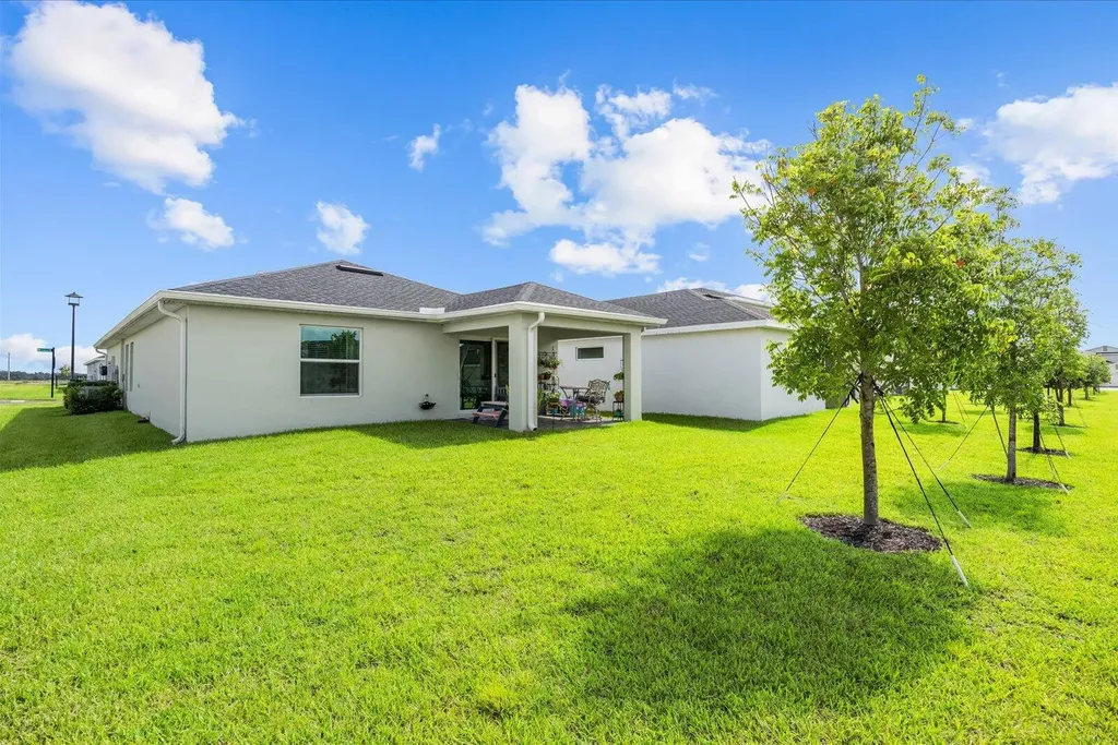 11202 NW Fernbrook Drive Port St Lucie FL 34987