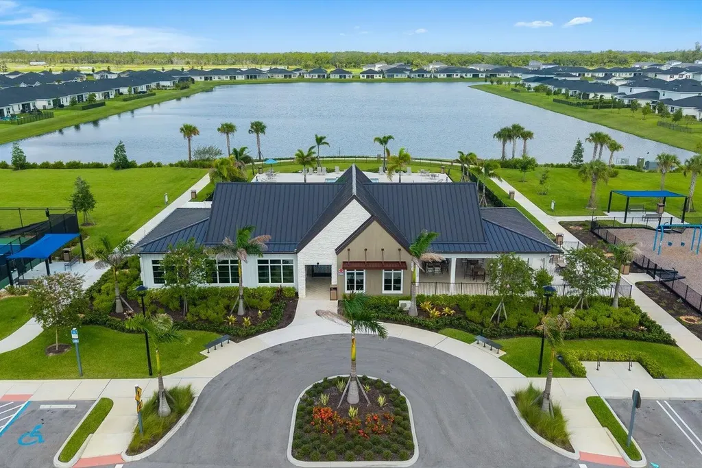 11202 NW Fernbrook Drive Port St Lucie FL 34987