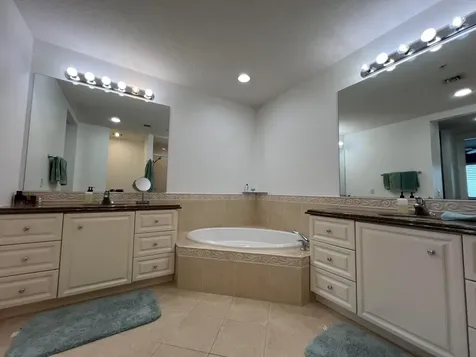13 Harbour Isle Drive W Fort Pierce FL 34949
