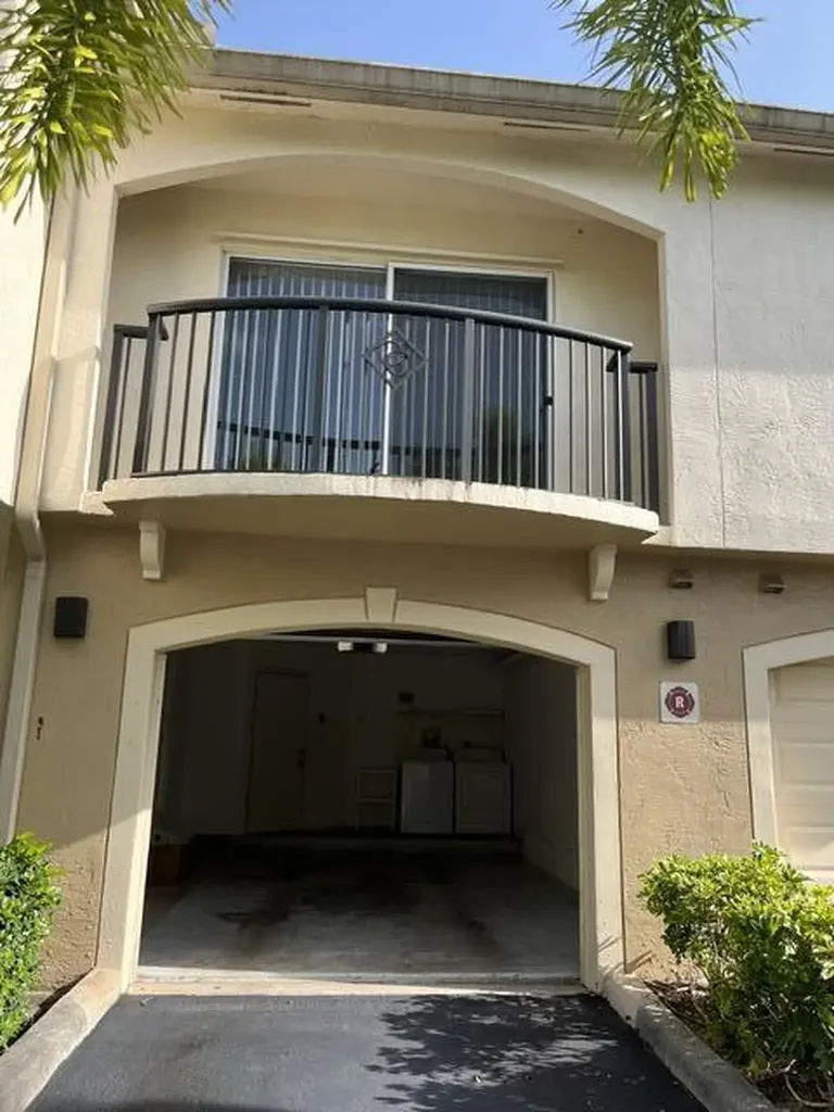 1200 Crestwood Court S Royal Palm Beach FL 33411