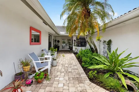 6928 Villas Drive W Boca Raton FL 33433