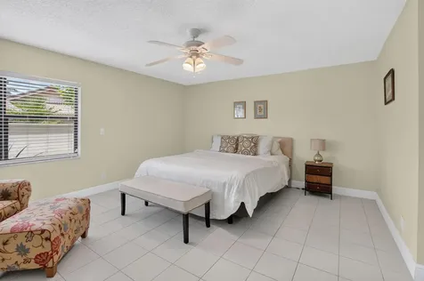 6928 Villas Drive W Boca Raton FL 33433