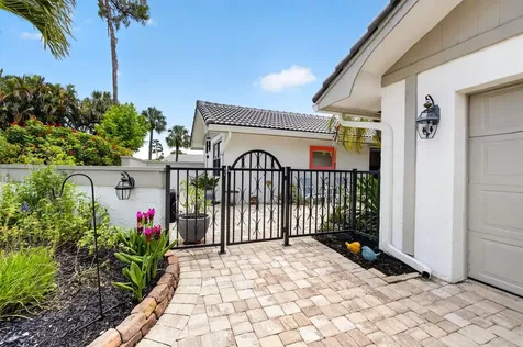 6928 Villas Drive W Boca Raton FL 33433