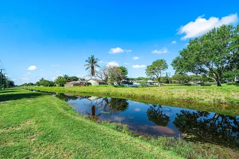 10137 Mangrove Drive Boynton Beach FL 33437