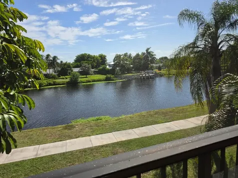 440 Canal Point S Delray Beach FL 33444