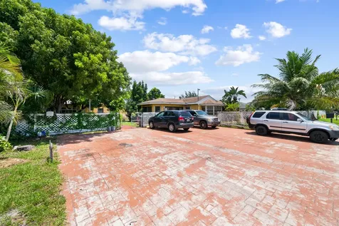4373 Venus Avenue West Palm Beach FL 33406