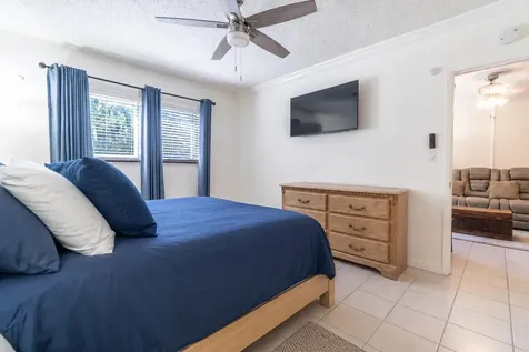 2050 NE 39th Street Lighthouse Point FL 33064