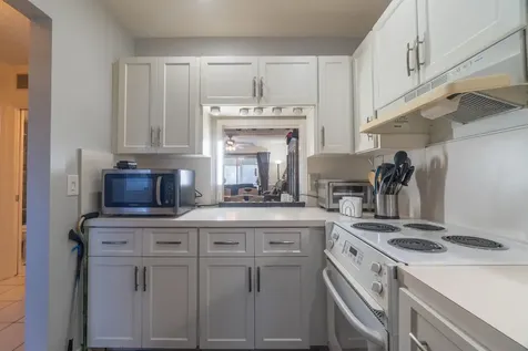2050 NE 39th Street Lighthouse Point FL 33064