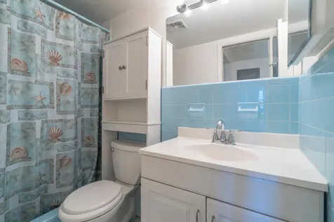 2050 NE 39th Street Lighthouse Point FL 33064
