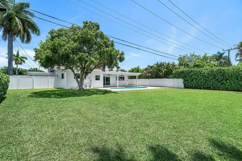 1128 SW 7th Street Boca Raton FL 33486