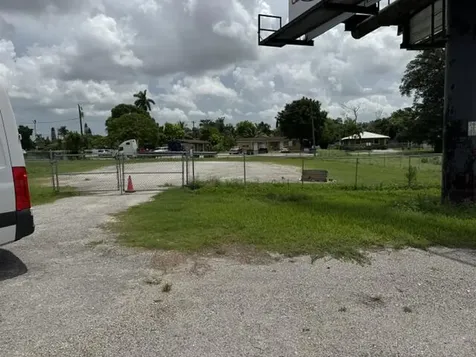 190 Us Highway 27 N South Bay FL 33493