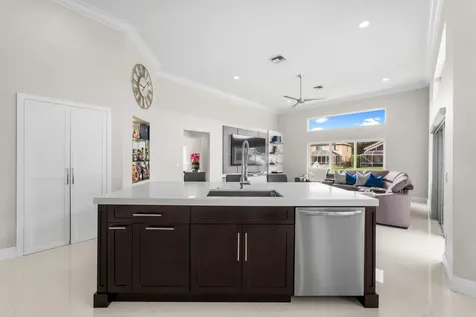 10287 NW 53rd Court Coral Springs FL 33076