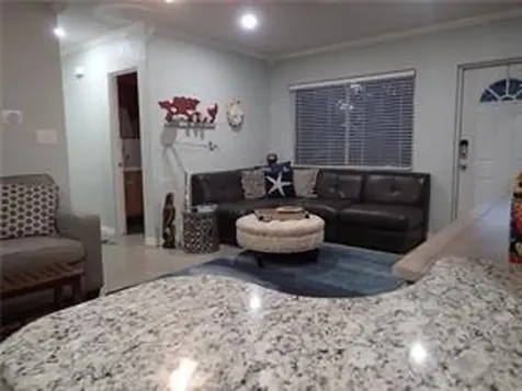 5950 NE 6th Avenue Oakland Park FL 33334