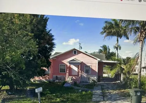 125 SW Avenue C Belle Glade FL 33430
