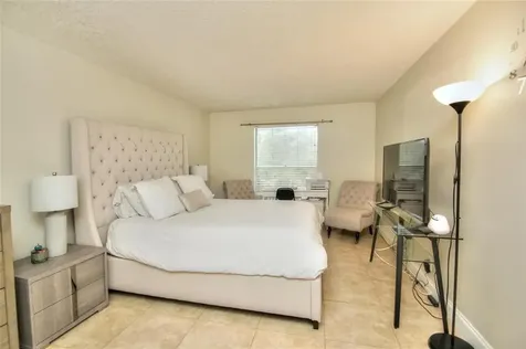 8401 Lagos De Campo Boulevard Tamarac FL 33321
