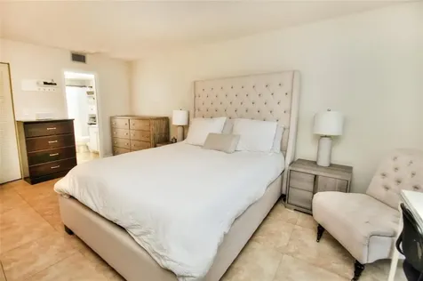 8401 Lagos De Campo Boulevard Tamarac FL 33321