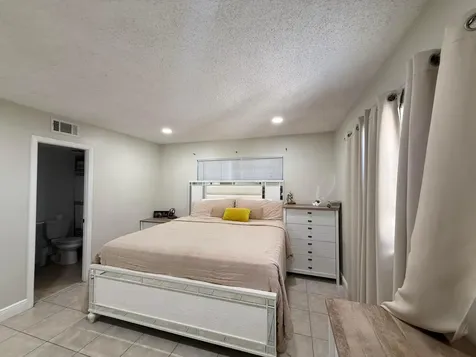 1421 NW 45th Street Deerfield Beach FL 33064