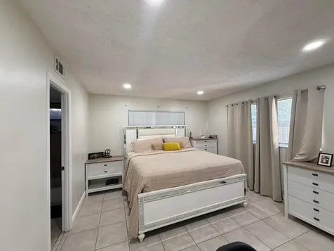 1421 NW 45th Street Deerfield Beach FL 33064