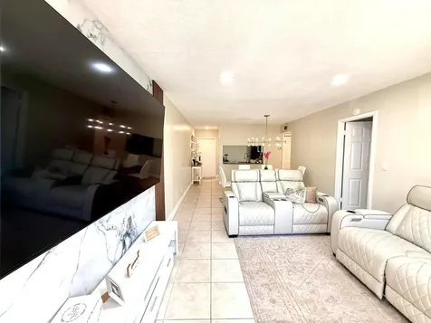 1421 NW 45th Street Deerfield Beach FL 33064