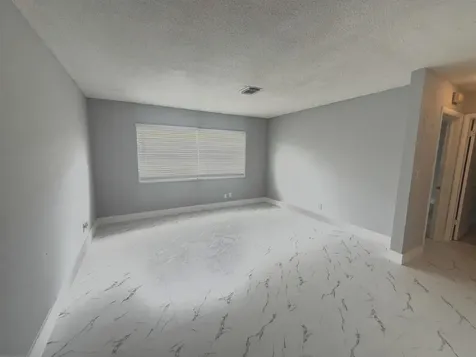1650 NW 52nd Avenue Lauderhill FL 33313