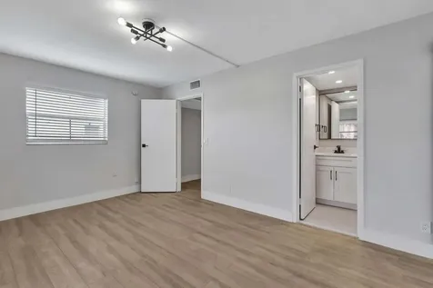 114 Brittany C Delray Beach FL 33446