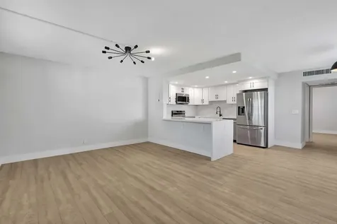 114 Brittany C Delray Beach FL 33446
