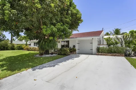 8416 Pine Tree Lane Lake Clarke Shores FL 33406