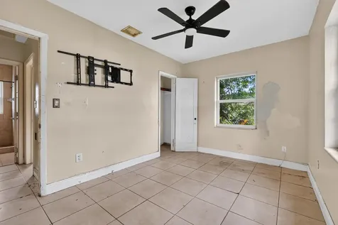 14621 Lincoln Boulevard Miami FL 33176