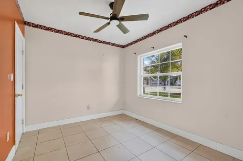 14621 Lincoln Boulevard Miami FL 33176